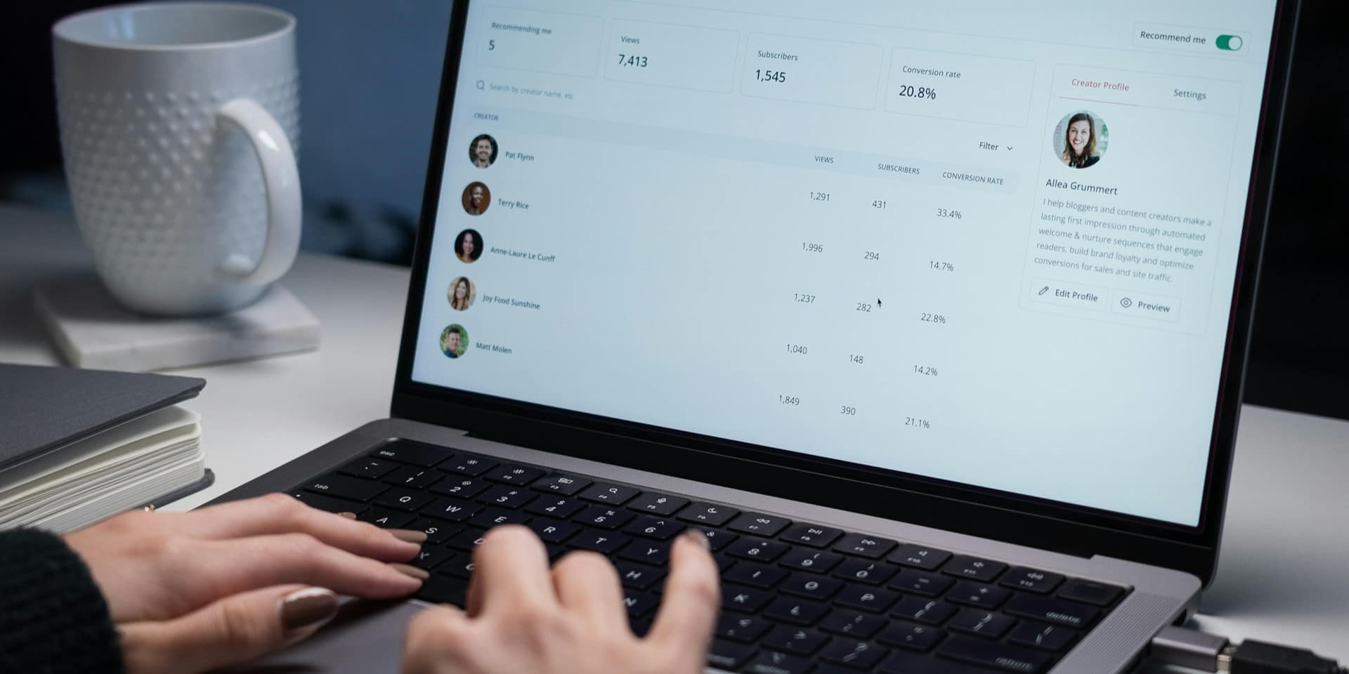 convertkit-J_x-Dd7oXfo-unsplash
